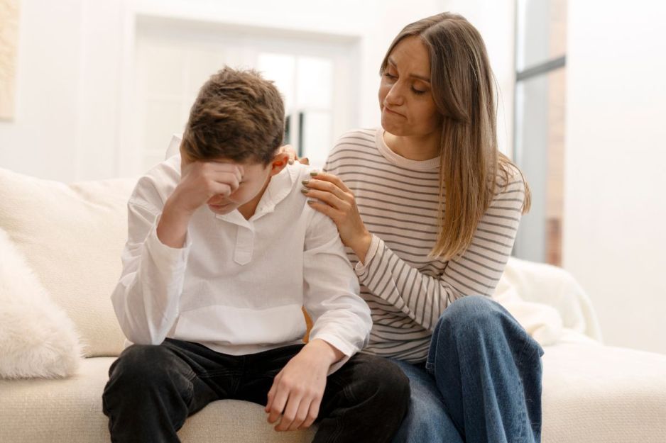 Matka pociesza syna
