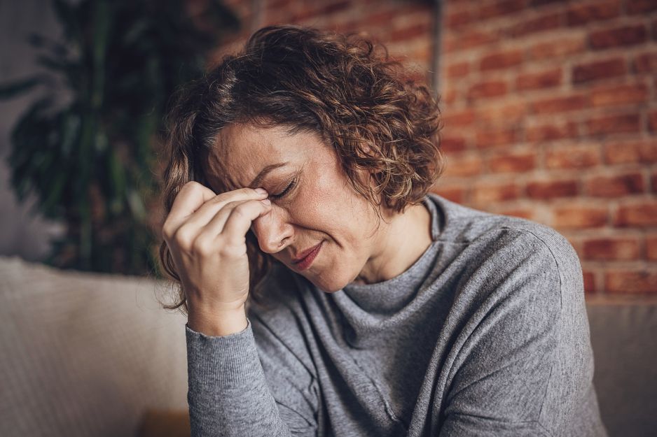 smutna kobieta