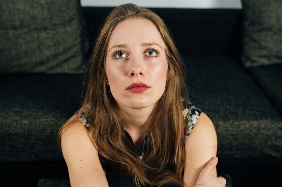 załamana dziewczyna